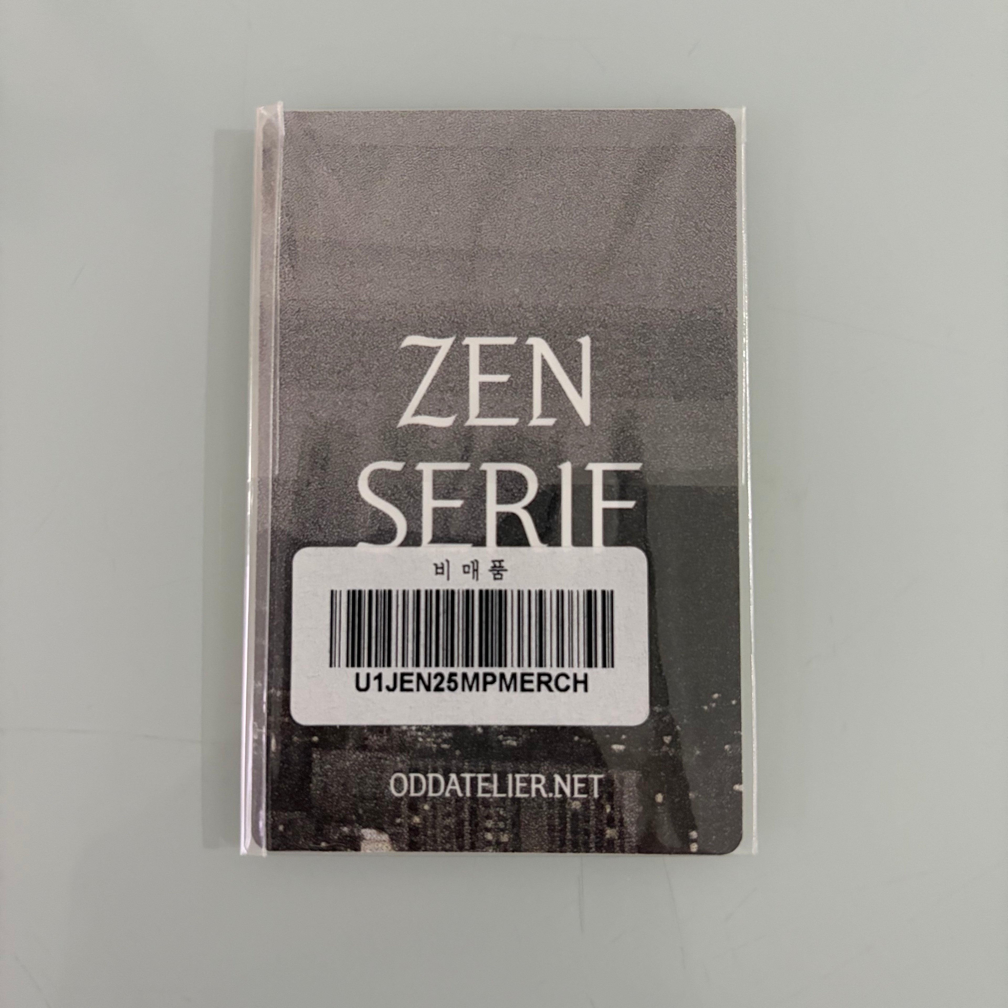 JENNIE - ZEN SERIF (50krw Photocard Gift)