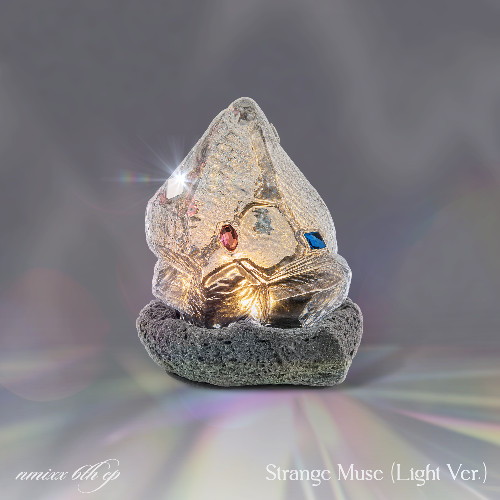 (Supplier/Applemusic POB) NMIXX - Strange Muse [6th Mini Album] (Light ver)